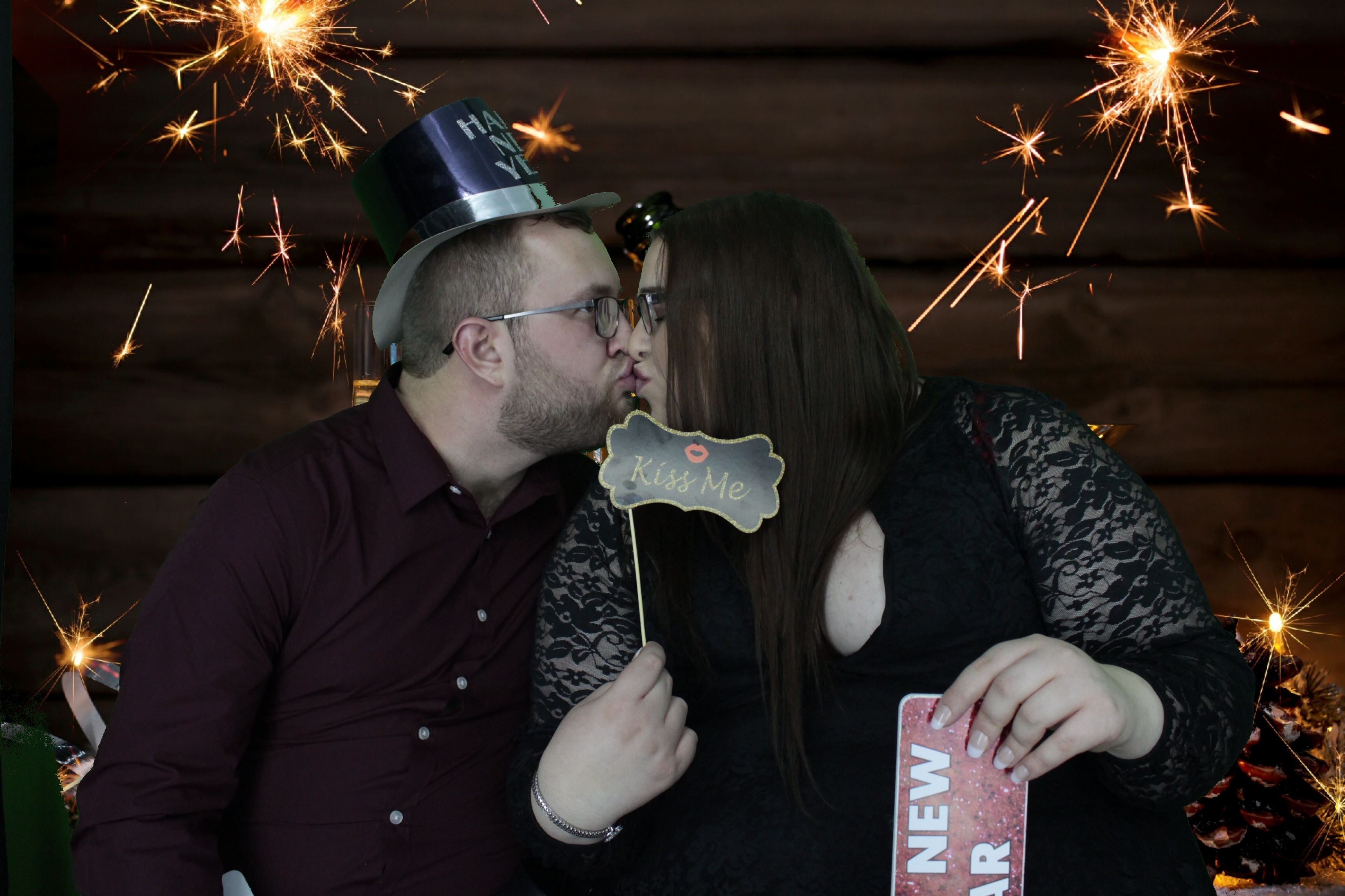 NYE Party | View more photos from the event at gallery.myphotoboothexperience.co.uk/u/MyPhotoBoothExperienceLtd/NYE-Party